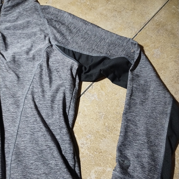 Champion Women's Grey & Black 1/4 Zip Pullover Sweater Size XL - Picture 4 of 15